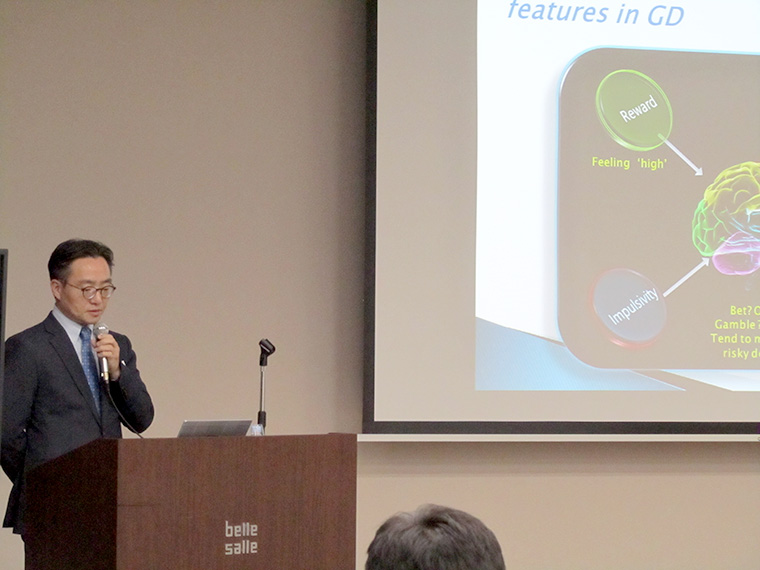 Dr. Jung-Seok Choi - Neurocognitive Features and application
of virtual reality therapy in gambling disorder